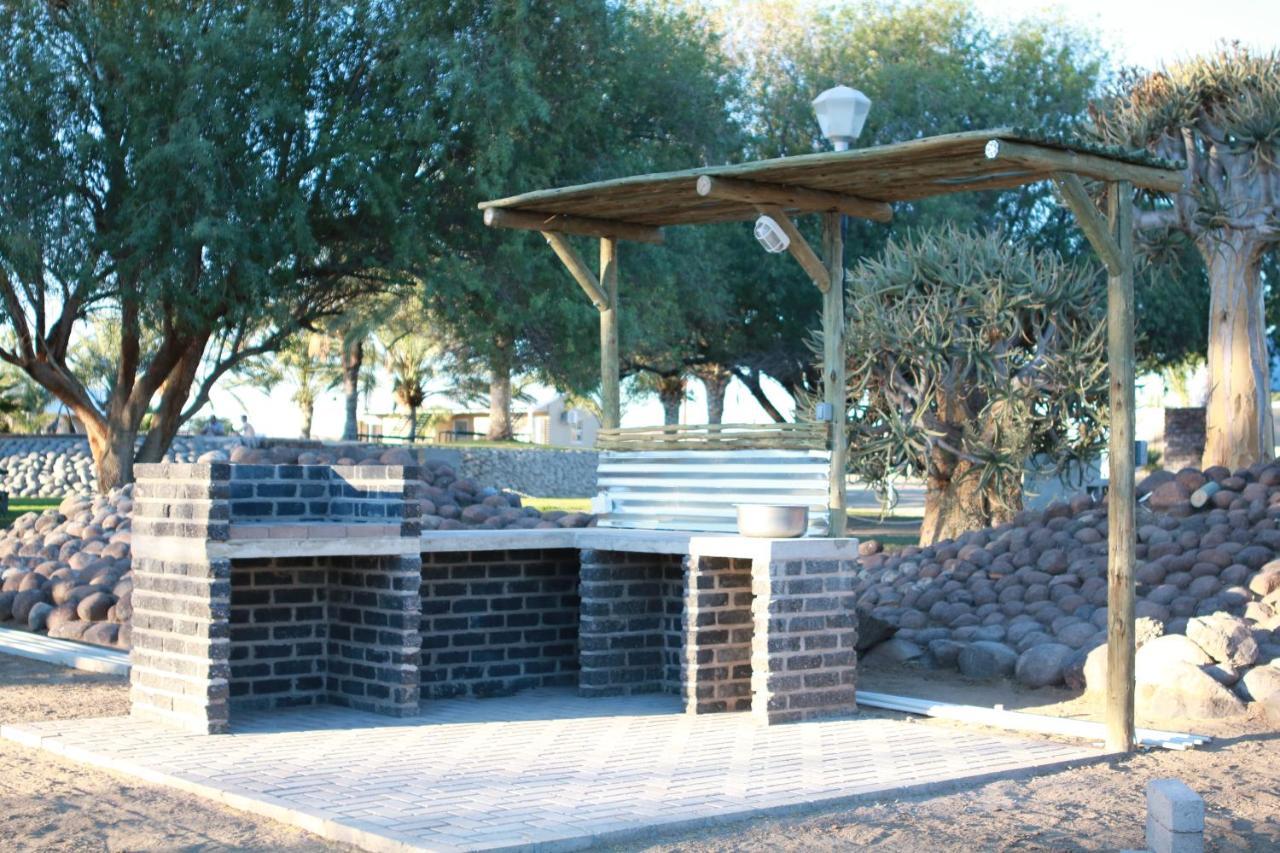 Maritz Country Lodge Keetmanshoop Exteriör bild