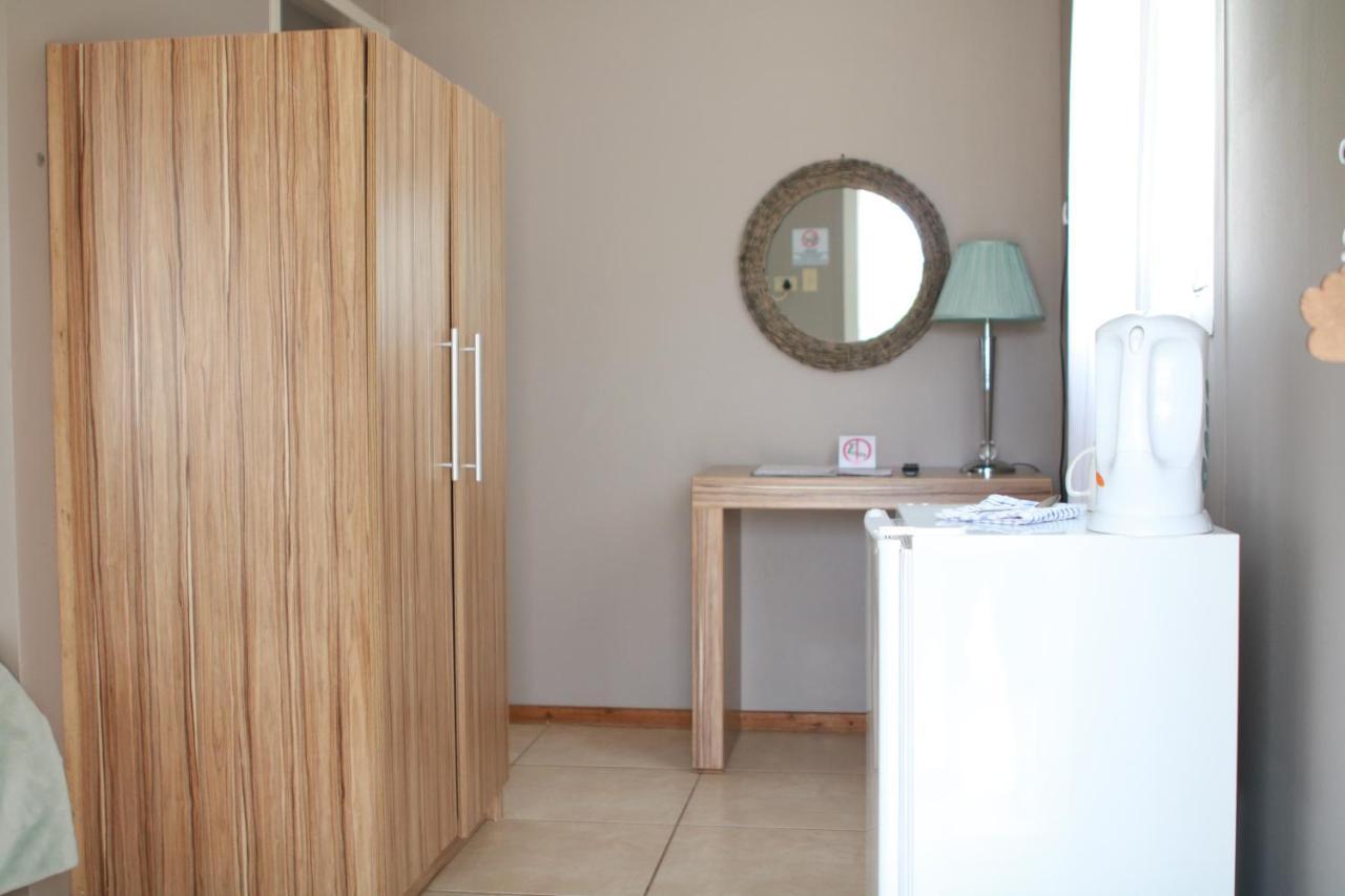 Maritz Country Lodge Keetmanshoop Exteriör bild