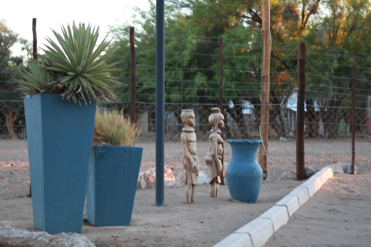 Maritz Country Lodge Keetmanshoop Exteriör bild