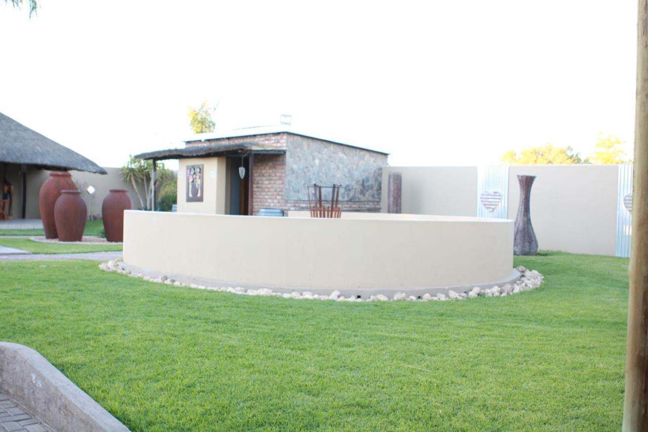 Maritz Country Lodge Keetmanshoop Exteriör bild