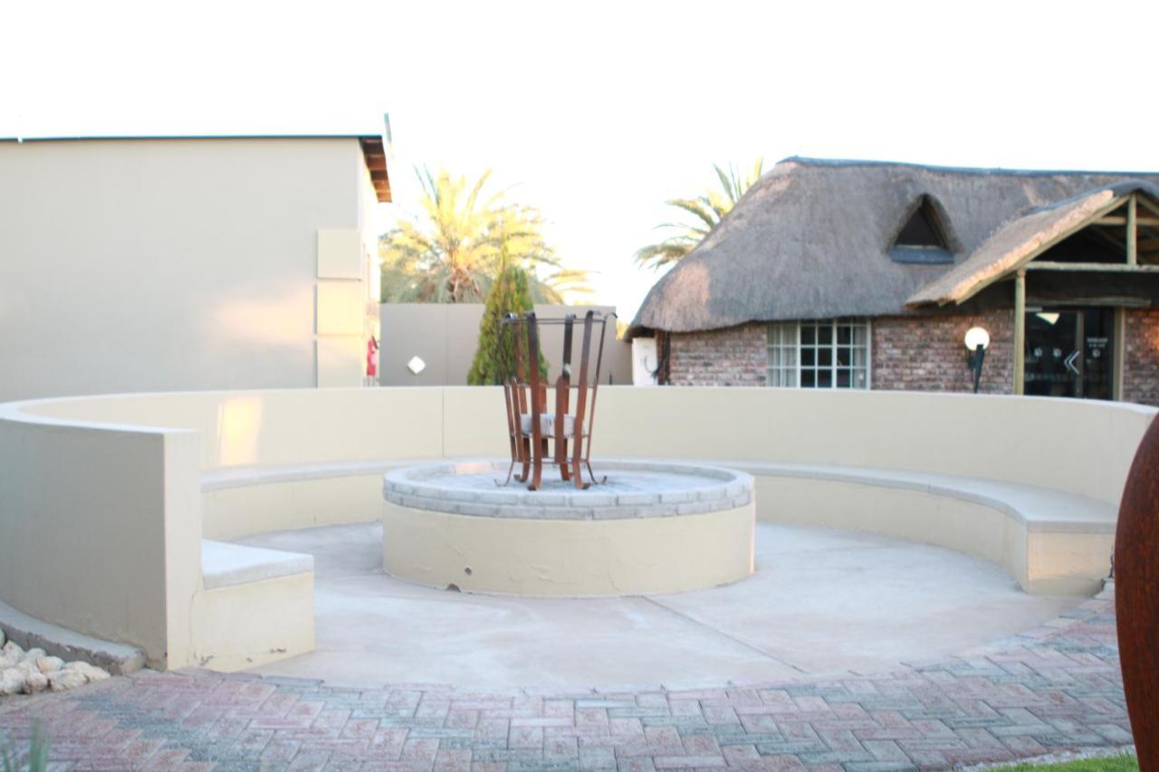 Maritz Country Lodge Keetmanshoop Exteriör bild